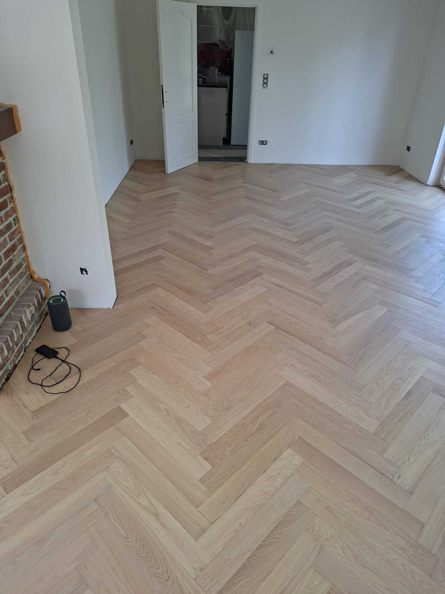 Pose de parquet massif en chêne à Wavre, Brabant wallon
